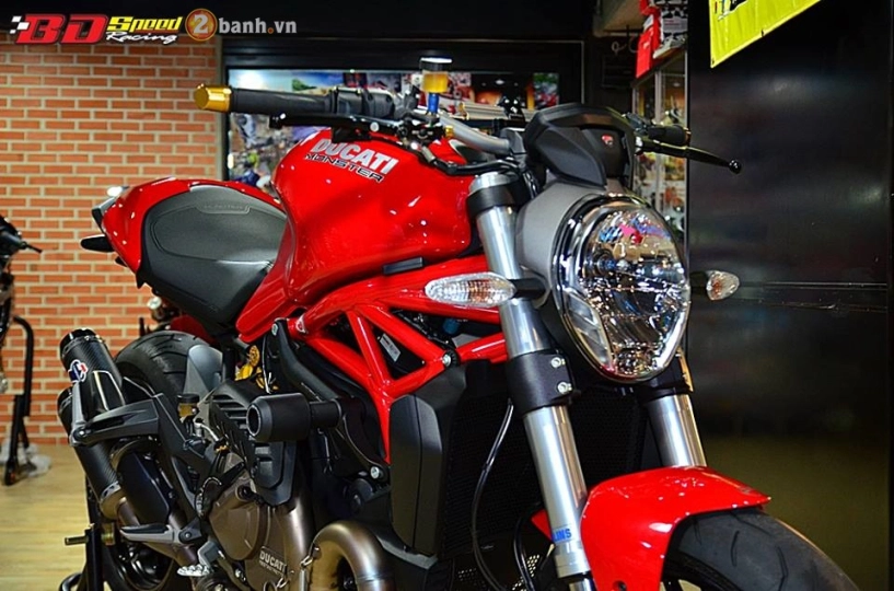 Ducati monster 821 cực chất bên dàn đồ chơi hàng hiệu - 2