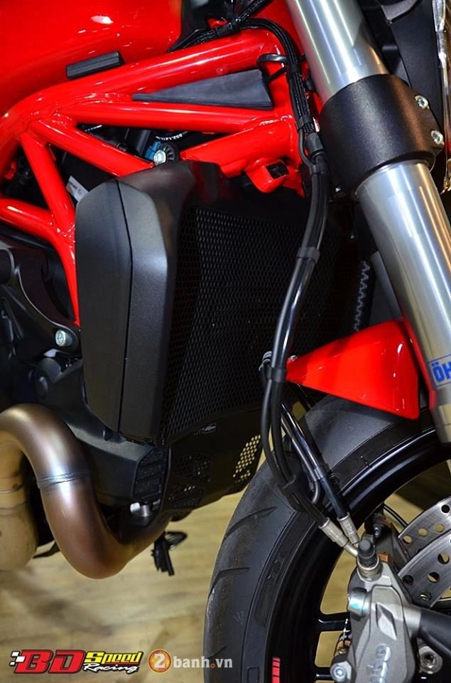 Ducati monster 821 cực chất bên dàn đồ chơi hàng hiệu - 6