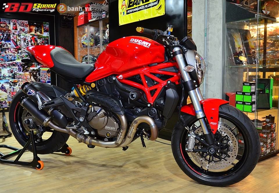 Ducati monster 821 cực chất bên dàn đồ chơi hàng hiệu - 1