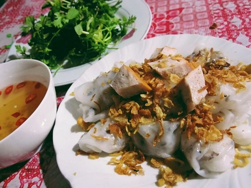 Hàng bánh cuốn 20 năm trong ngõ nhỏ hà nội - 2