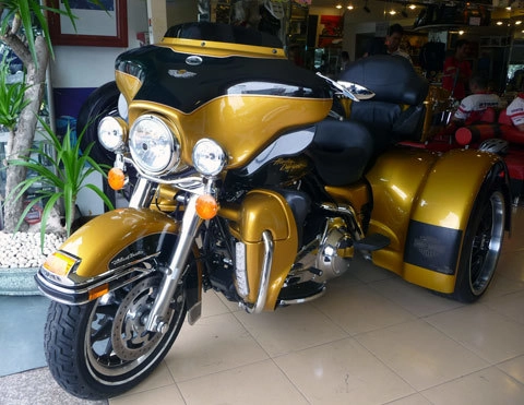  harley davidson ultra classic ba bánh ở sài gòn - 1