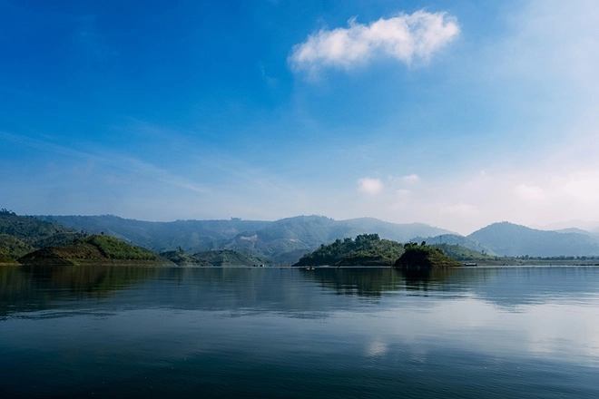Hồ tà đùng - điểm hẹn mới cho người mê du lịch bụi - 2