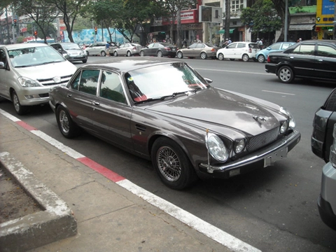  jaguar xj6 - xế cổ anh quốc trên đất sài gòn - 1