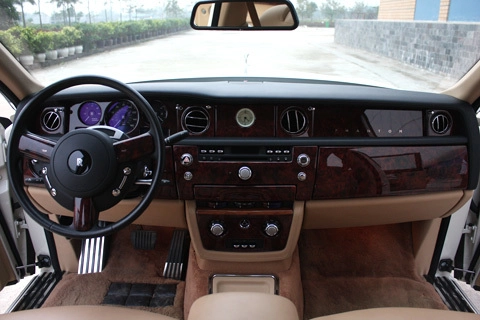  khám phá rolls-royce phantom tại hà nội - 2