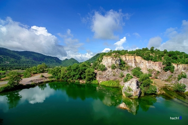 Khung cảnh hùng vĩ trên núi tà pạ - 4