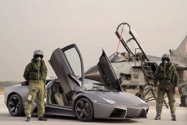  lamborghini reventón đọ sức máy bay phản lực - 2