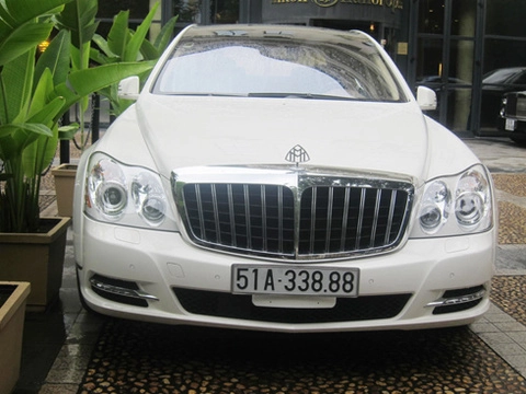  maybach 62s và phantom rồng chạm mặt tại hà nội - 2