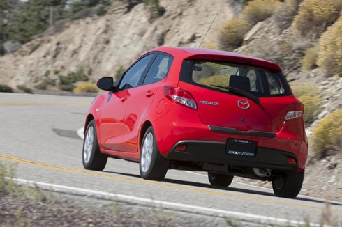  mazda 2 crossover 2014 ra mắt tại nhật bản - 2