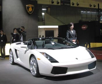  những điều bất thường ở lamborghini - 1