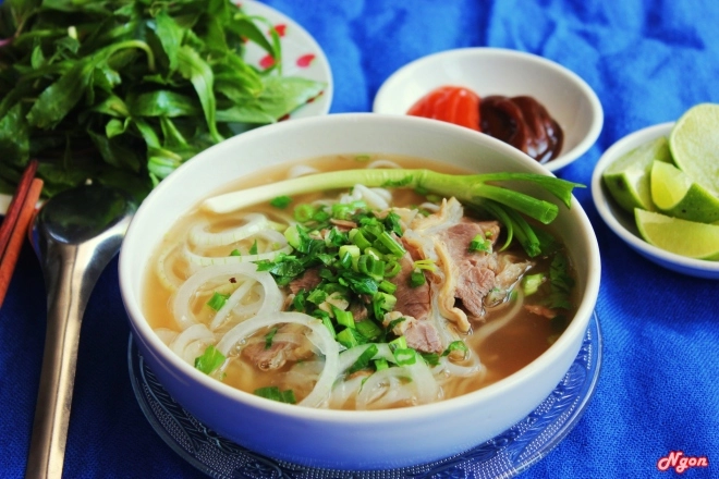 Phở việt - món ngon đến tận miếng cuối cùng - 1