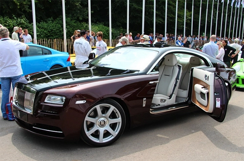  rolls-royce bán gần 2000 xe trong nửa đầu 2014 - 1