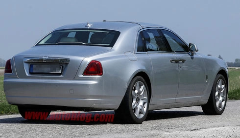  rolls-royce ghost bản nâng cấp trên đường thử - 3