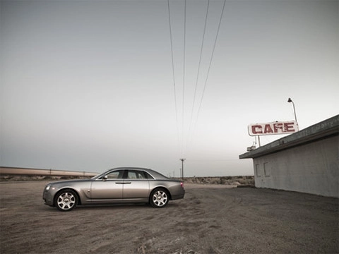  rolls-royce ghost dạo chơi ở thị trấn ma - 9