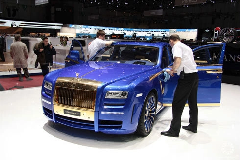  rolls-royce ghost mạ vàng tại geneva - 1