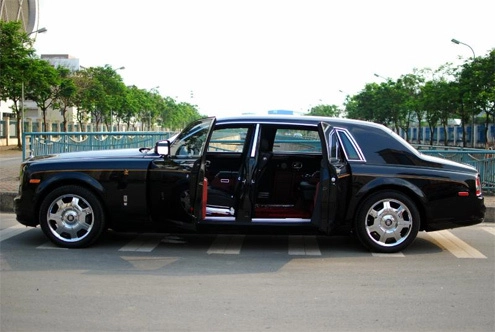  rolls-royce phantom in hình rồng thứ 3 ở việt nam - 3