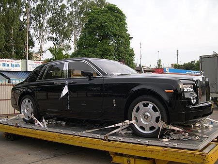  rolls-royce phantom tiếp tục cưỡi máy bay về việt nam - 3