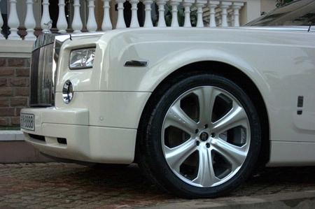  rolls-royce phantom trắng biển độc - 4