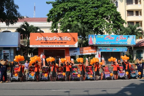 Sắc cam xuống phố mưng festival huê 2016 - 3