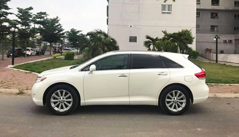  toyota venza đời 2009 giá hơn một tỷ tại việt nam - 2