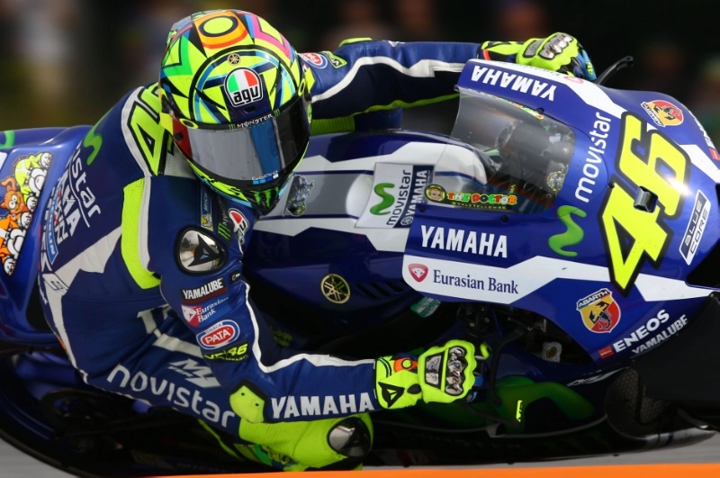 Valentino rossi đã rất nỗ lực để kết thúc chặng đua czech ở vị trí thứ 2 - 3