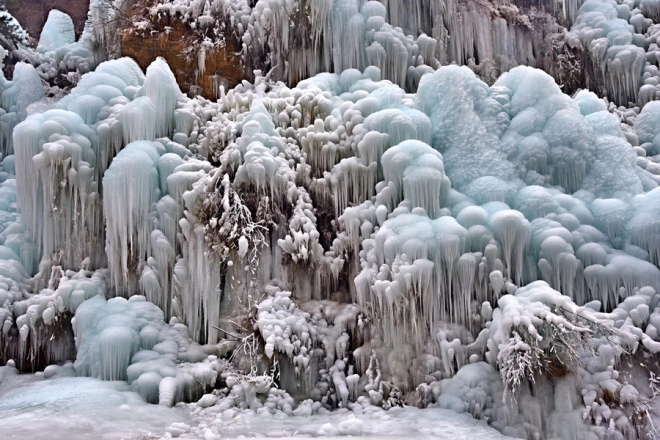Vẻ kỳ thú của thác nước đóng băng ở trung quốc - 7