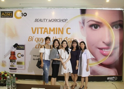  chăm sóc da sau mụn với vitamin c - 1