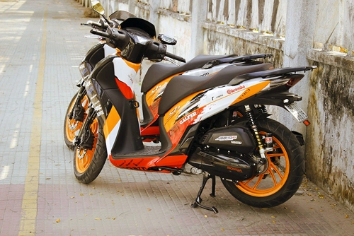  cặp đôi honda sh150 lên dàn áo repsol ở sài gòn - 3