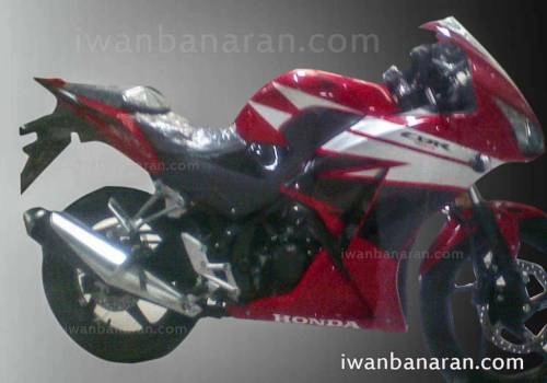  honda cbr150r 2015 thay đổi thiết kế - 1