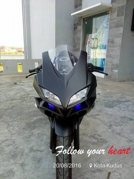 Honda cbr150r độ cực chất với phong cách đàn anh cbr250rr - 4