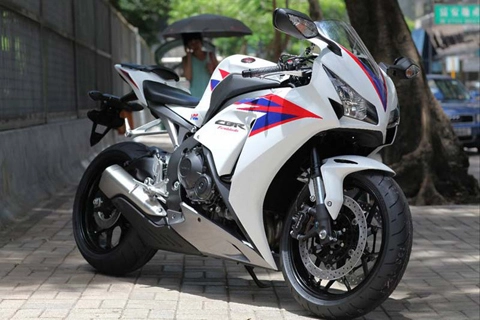  lộ diện honda cbr1000rr 2012 tại hong kong - 1