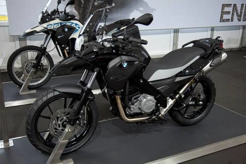  một loạt môtô của bmw có màu mới - 2