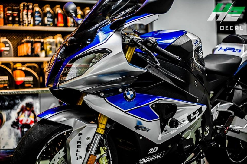 Siêu phẩm bmw s1000rr trong màu áo đấu đậm chất hp4 - 2