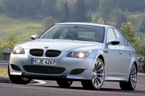  35 năm lịch sử của bmw m - 7