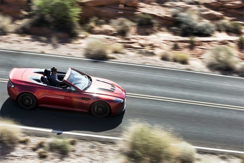  ảnh chi tiết aston martin v12 vantage s roadster - 3