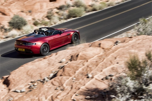  ảnh chi tiết aston martin v12 vantage s roadster - 4