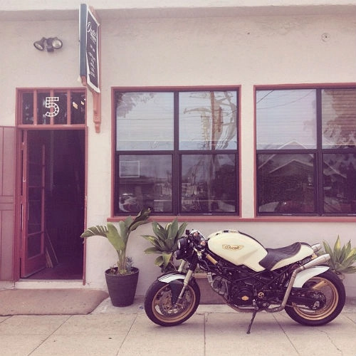  ảnh ducati monster 750 của nữ biker - 3