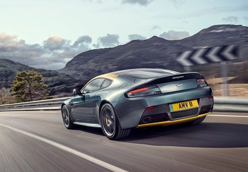  aston martin vantage gt 2015 - 4