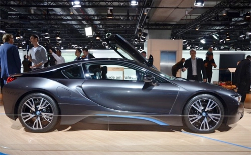  bmw i8 - 2