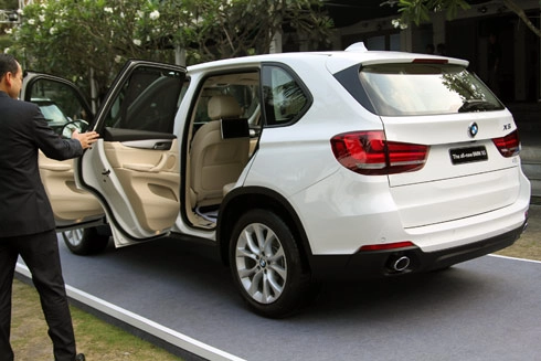  bmw x5 thế hệ mới có giá từ 36 tỷ đồng - 2