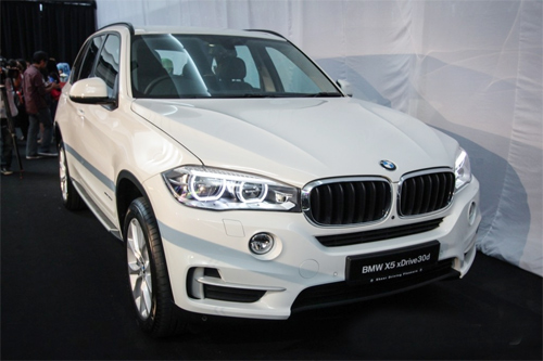  bmw x5 thế hệ mới giá 170000 usd ở malaysia - 1