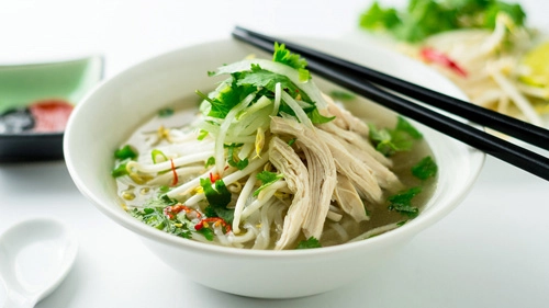 Dinh dưỡng từ bát phở ăn liền - 1