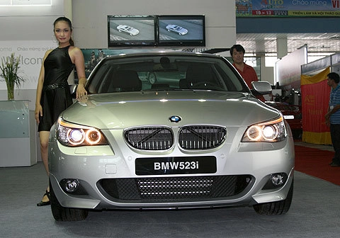  euro auto khuyến mãi cho bmw 523i sport - 1