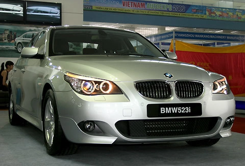  euro auto khuyến mãi cho bmw 523i sport - 2