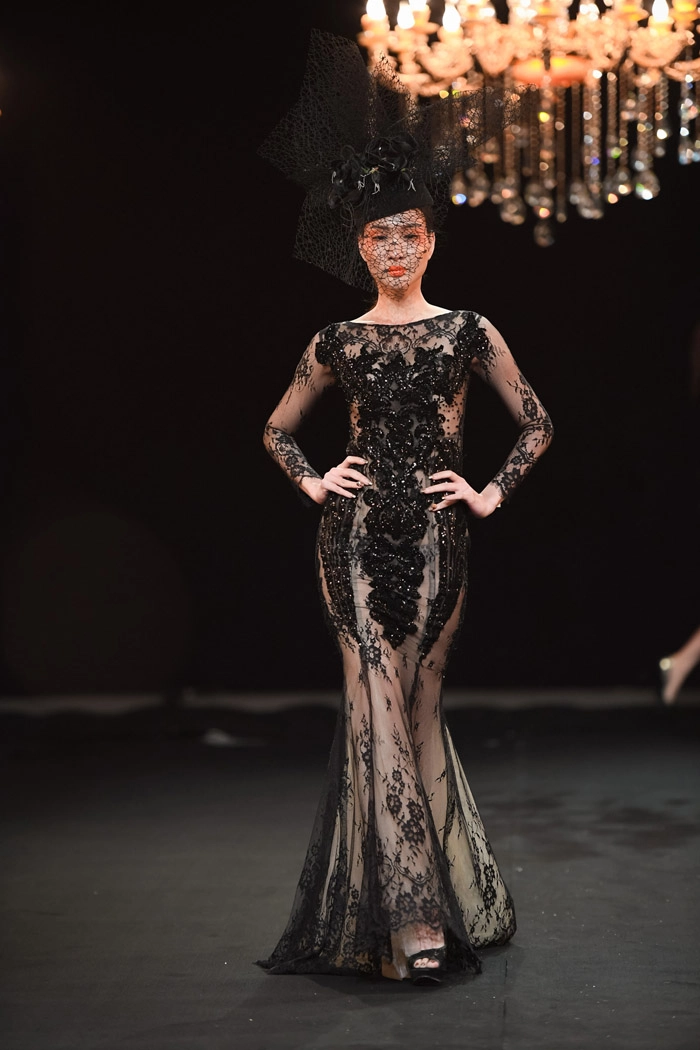 Hoa hậu dương thùy linh tái xuất rạng rỡ đi xem thời trang - 8