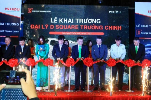  isuzu khai trương đại lý d square trường chinh ở tp hcm - 2