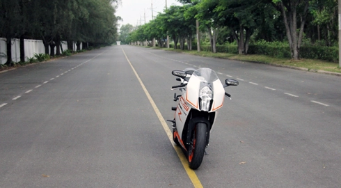  ktm rc8r 1190 - siêu môtô đua hàng hiếm ở việt nam - 2