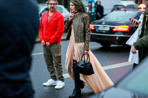 Mặc trời mưa street style ở paris fashion week vẫn đẹp rộn ràng - 17