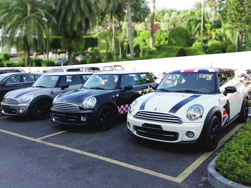  mini cooper baker street khoác áo mới mùa giáng sinh - 3