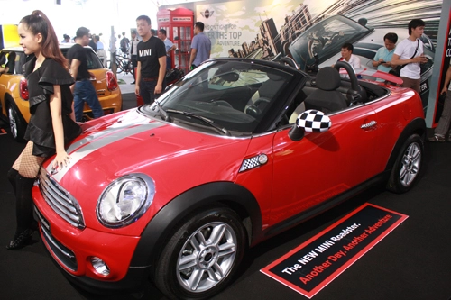  mini roadster - xế lạ tại việt nam có giá 16 tỷ - 1