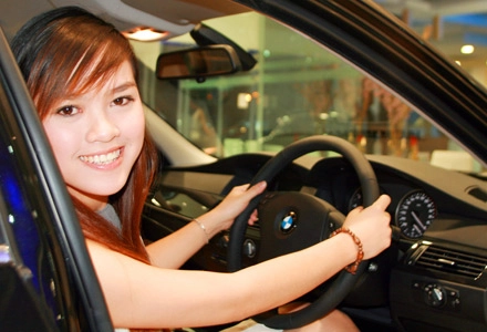  người đẹp bmw khoe sắc - 4